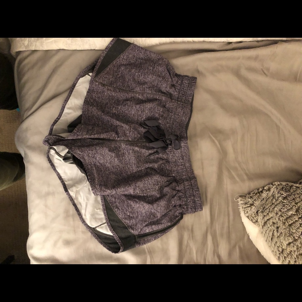 Lululemon Hotty hot shorts size 8